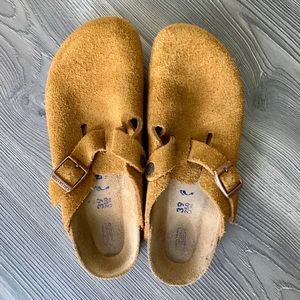 Size 39 Birkenstocks